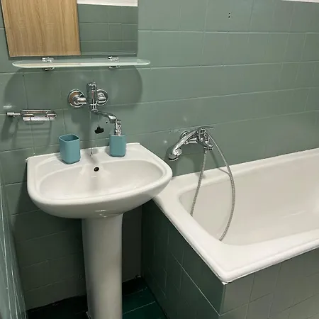 Apartman Malatina Διαμέρισμα *